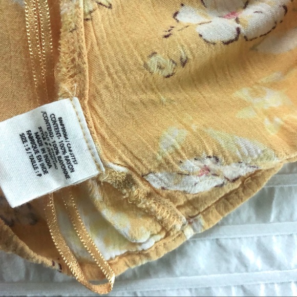 Billabong off the shoulder convertible crop top - Picture 8 of 8